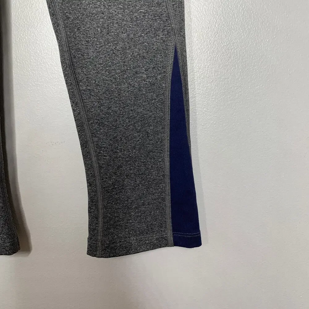 3/$20 The North Face women's gray Pulse cropped capri active legging SZ XS - Picture 3 of 9